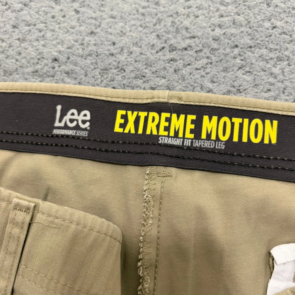 Lee Extreme Motion Chino Pants Mens 42x30 Tan Khaki Straight Fit Tapered Leg